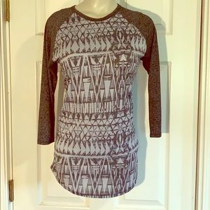 LuLaroe 3/4 Sleeve Geometric Top